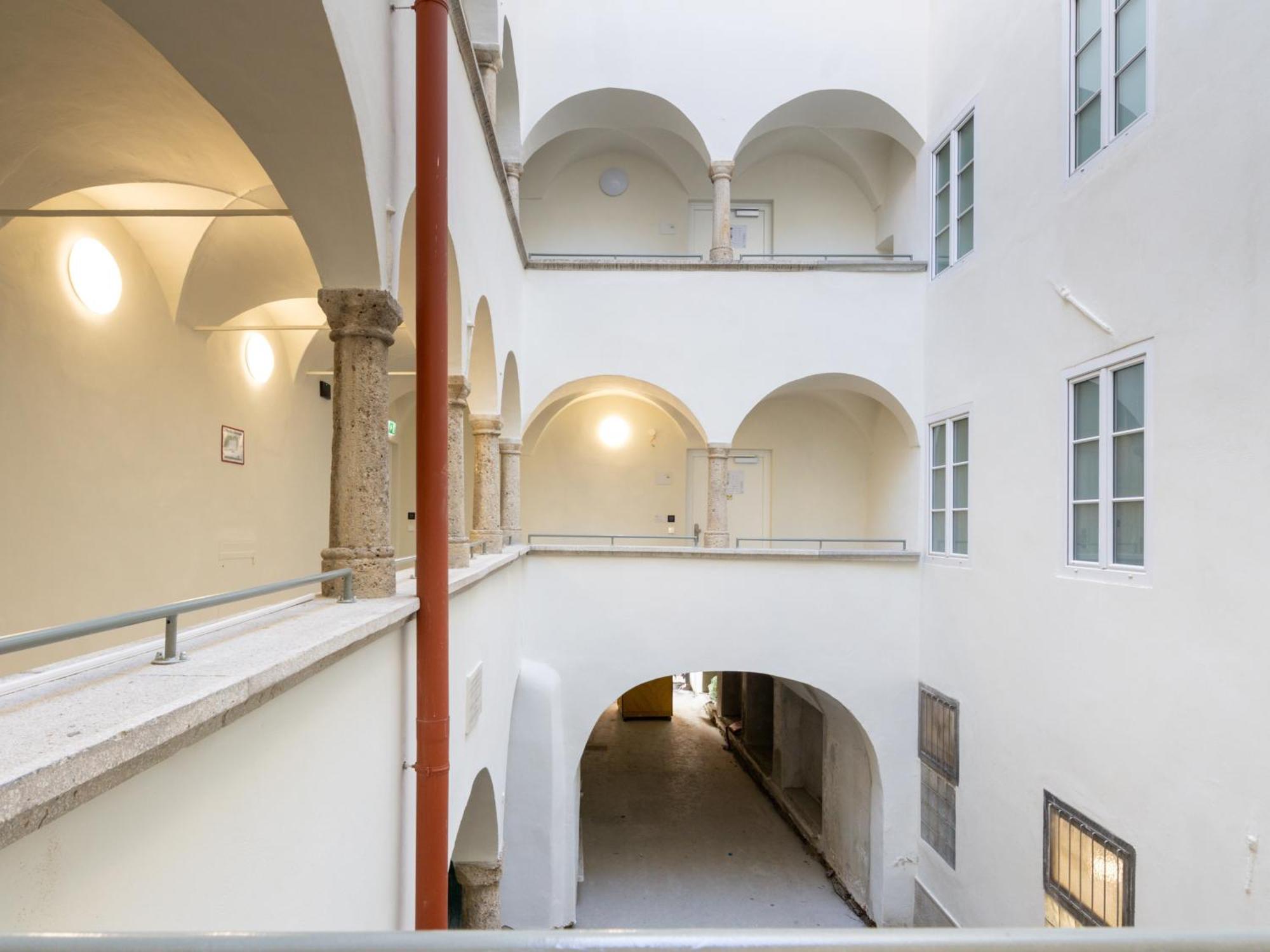 Limehome Klagenfurt Goessgasse Klagenfurt am Woerthersee Pokoj fotografie